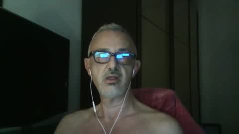 Snapshot of nevenerabis chatting on October 23, 2025, 5:55 pm nevenerabis online show from October 23, 2025, 5:55 pm