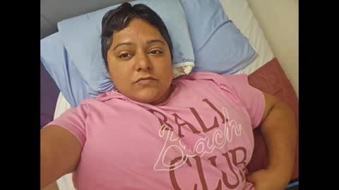 Snapshot of neverwiser chatting on October 6, 2025, 5:54 pm neverwiser online show from October 6, 2025, 5:54 pm