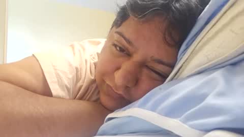 Snapshot of neverwiser chatting on October 13, 2025, 5:24 pm neverwiser online show from October 13, 2025, 5:24 pm