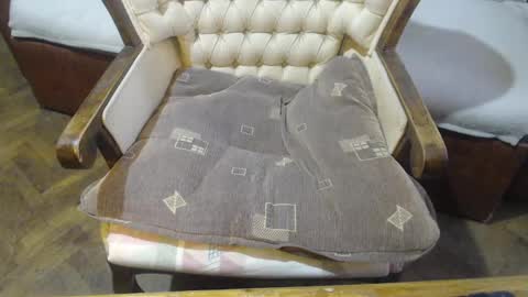 Snapshot of new_milf chatting on January 10, 2025, 5:58 am Lilly online show from January 10, 2025, 5:58 am