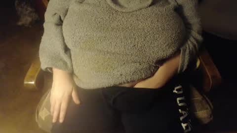 Snapshot of new_milf chatting on January 22, 2025, 9:21 pm Lilly online show from January 22, 2025, 9:21 pm