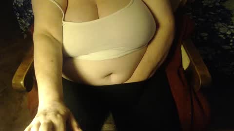 Snapshot of new_milf chatting on February 7, 2025, 7:49 pm Lilly online show from February 7, 2025, 7:49 pm