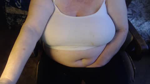 Snapshot of new_milf chatting on February 8, 2025, 2:27 pm Lilly online show from February 8, 2025, 2:27 pm
