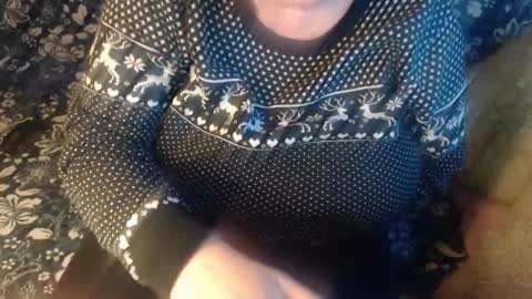 Snapshot of new_milf chatting on March 10, 2025, 4:03 pm Lilly online show from March 10, 2025, 4:03 pm