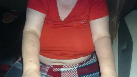 Snapshot of new_milf chatting on September 29, 2025, 3:33 am Lilly online show from September 29, 2025, 3:33 am