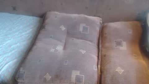 Snapshot of new_milf chatting on October 27, 2025, 11:47 am Lilly online show from October 27, 2025, 11:47 am