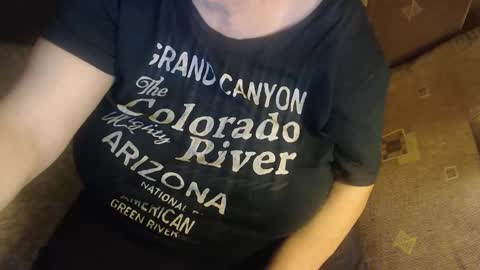 Snapshot of new_milf chatting on October 28, 2025, 6:21 pm Lilly online show from October 28, 2025, 6:21 pm