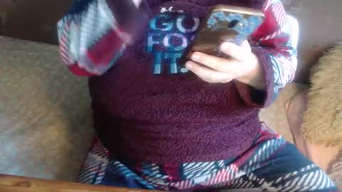 Snapshot of new_milf chatting on November 4, 2025, 8:24 am Lilly online show from November 4, 2025, 8:24 am