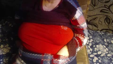 Snapshot of new_milf chatting on November 30, 2025, 8:51 am Lilly online show from November 30, 2025, 8:51 am