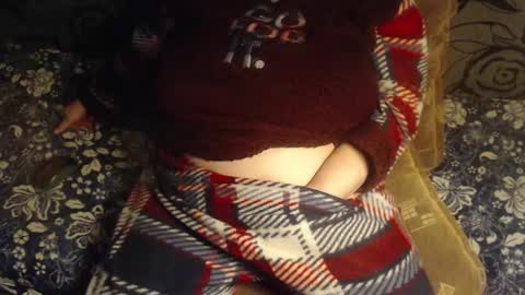 Snapshot of new_milf chatting on December 4, 2025, 3:16 am Lilly online show from December 4, 2025, 3:16 am