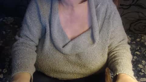 Snapshot of new_milf chatting on December 5, 2025, 11:08 am Lilly online show from December 5, 2025, 11:08 am