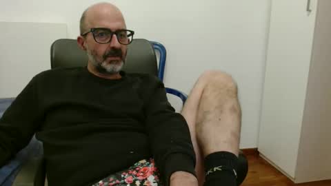 Snapshot of new_simi_74 chatting on November 4, 2025, 7:13 pm simi online show from November 4, 2025, 7:13 pm