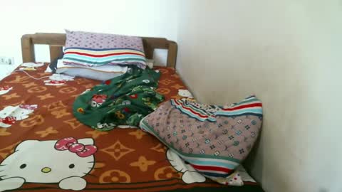 Snapshot of newest_star69 chatting on January 23, 2025, 8:15 am Lucy Pearl online show from January 23, 2025, 8:15 am