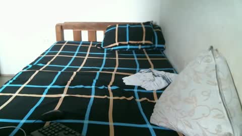 Snapshot of newest_star69 chatting on February 21, 2025, 7:23 am Lucy Pearl online show from February 21, 2025, 7:23 am