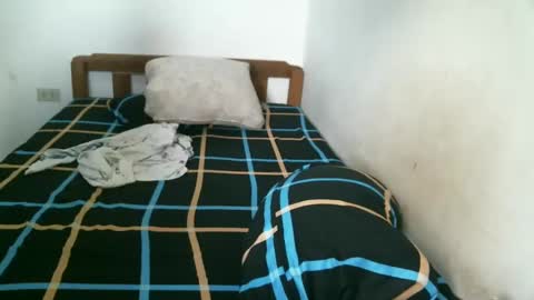 Snapshot of newest_star69 chatting on March 2, 2025, 4:39 am Lucy Pearl online show from March 2, 2025, 4:39 am