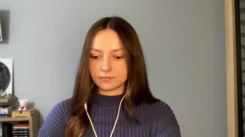 Snapshot of next_fantasy_bb chatting on October 26, 2025, 2:23 pm Agne online show from October 26, 2025, 2:23 pm