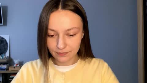 Snapshot of next_fantasy_bb chatting on November 11, 2025, 2:06 pm Agne online show from November 11, 2025, 2:06 pm