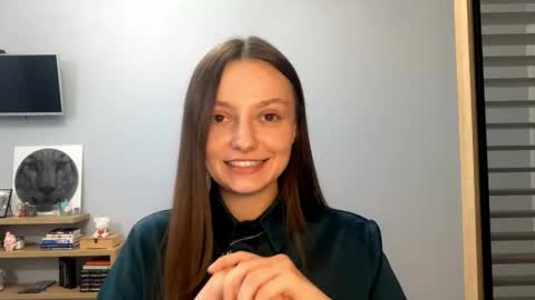 Snapshot of next_fantasy_bb chatting on November 16, 2025, 2:11 pm Agne online show from November 16, 2025, 2:11 pm