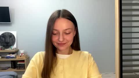 Snapshot of next_fantasy_bb chatting on November 17, 2025, 2:12 pm Agne online show from November 17, 2025, 2:12 pm