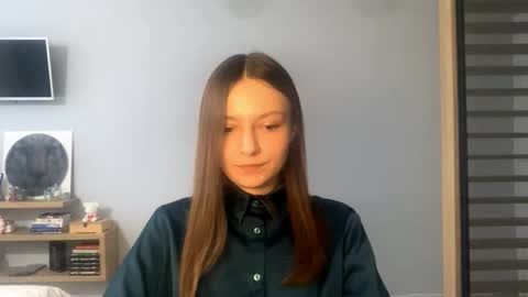 Snapshot of next_fantasy_bb chatting on November 22, 2025, 1:10 pm Agne online show from November 22, 2025, 1:10 pm