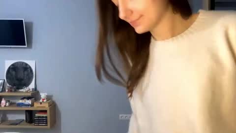 Snapshot of next_fantasy_bb chatting on December 5, 2025, 2:47 pm Agne online show from December 5, 2025, 2:47 pm