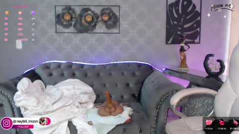 Sandra online show from March 1, 2025, 9:04 pm