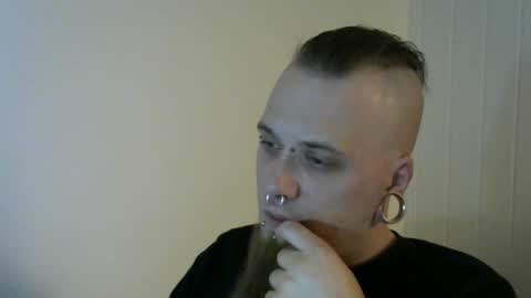 Snapshot of nezvers chatting on February 4, 2025, 6:38 pm YouPick online show from February 4, 2025, 6:38 pm