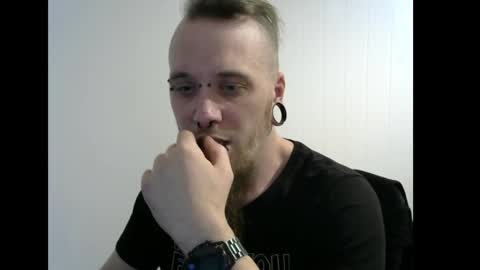 Snapshot of nezvers chatting on March 4, 2025, 5:45 pm YouPick online show from March 4, 2025, 5:45 pm