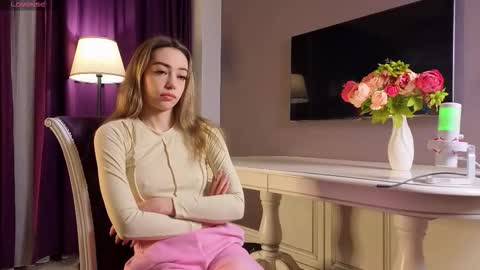 Anasteisha online show from December 18, 2025, 3:34 am