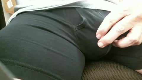 ngurth online show from September 17, 2025, 9:38 pm