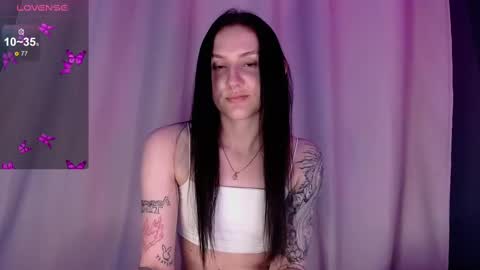 Snapshot of niaellis chatting on March 5, 2025, 8:00 pm Nia online show from March 5, 2025, 8:00 pm