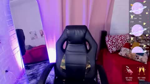 Snapshot of niafire chatting on November 28, 2025, 4:09 pm Nia online show from November 28, 2025, 4:09 pm