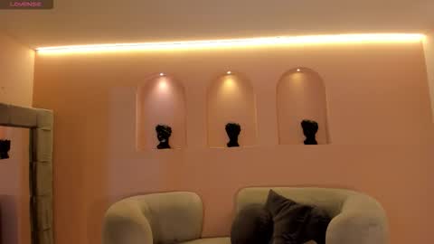 Call me Nia  online show from October 26, 2025, 6:03 pm