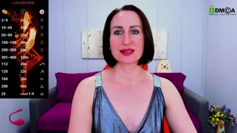 niasmithh online show from February 28, 2025, 1:14 pm