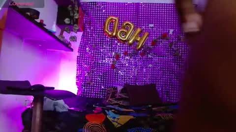 Snapshot of niawk_ chatting on November 28, 2025, 3:25 pm Niawk online show from November 28, 2025, 3:25 pm