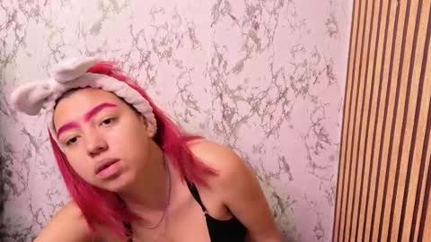 Snapshot of nicecherry_ chatting on December 1, 2025, 3:55 am Michell online show from December 1, 2025, 3:55 am
