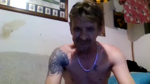 Snapshot of niceozziecockxxx chatting on November 14, 2025, 9:24 pm Sexiishaine online show from November 14, 2025, 9:24 pm