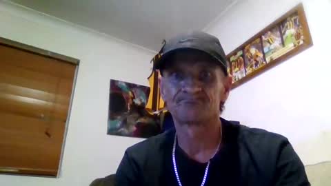 Snapshot of niceozziecockxxx chatting on December 20, 2025, 8:05 pm Sexiishaine online show from December 20, 2025, 8:05 pm