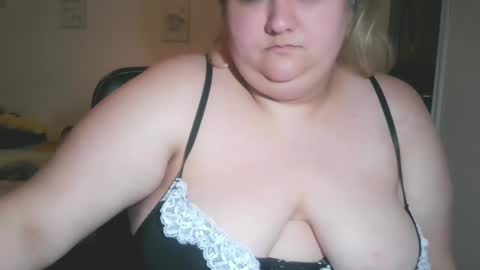 Snapshot of nicholle chatting on February 28, 2025, 3:48 am Nicholle online show from February 28, 2025, 3:48 am