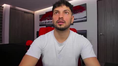 Nick Klaus online show from November 19, 2025, 11:27 pm