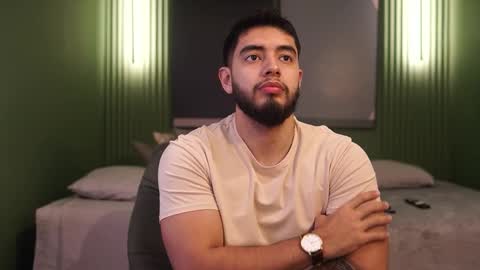 Snapshot of nick_vans chatting on October 25, 2025, 12:13 pm Jhohan online show from October 25, 2025, 12:13 pm