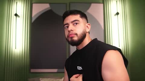 Snapshot of nick_vans chatting on October 28, 2025, 12:09 pm Jhohan online show from October 28, 2025, 12:09 pm