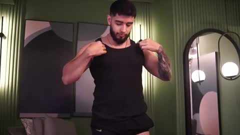 Snapshot of nick_vans chatting on October 31, 2025, 3:35 pm Jhohan online show from October 31, 2025, 3:35 pm