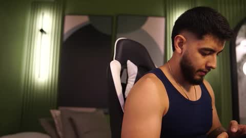 Snapshot of nick_vans chatting on November 2, 2025, 10:45 pm Jhohan online show from November 2, 2025, 10:45 pm