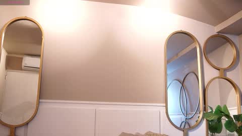 Snapshot of nick_vans chatting on November 11, 2025, 12:05 pm Jhohan online show from November 11, 2025, 12:05 pm