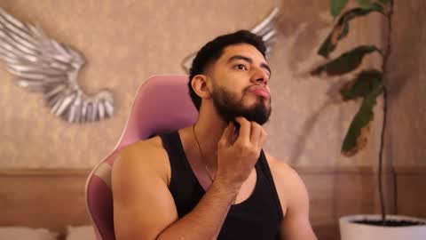 Snapshot of nick_vans chatting on November 19, 2025, 1:22 pm Jhohan online show from November 19, 2025, 1:22 pm