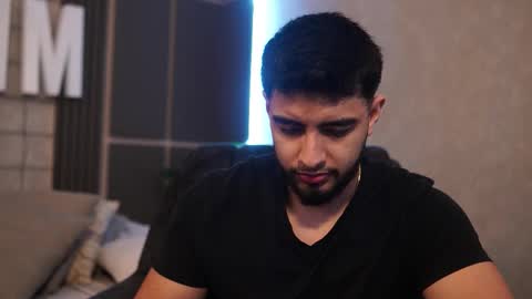 Snapshot of nick_vans chatting on November 24, 2025, 12:27 pm Jhohan online show from November 24, 2025, 12:27 pm