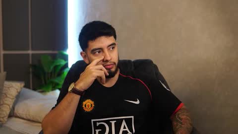 Snapshot of nick_vans chatting on November 28, 2025, 12:30 pm Jhohan online show from November 28, 2025, 12:30 pm