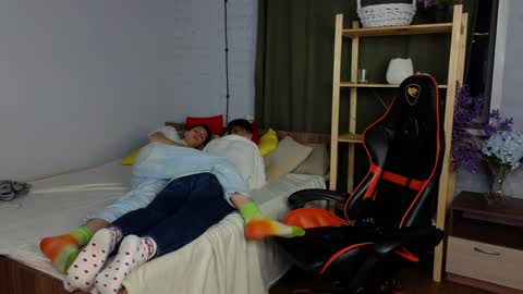 Nick online show from December 8, 2024, 11:24 am