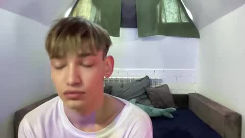 Nick online show from December 10, 2024, 7:37 am